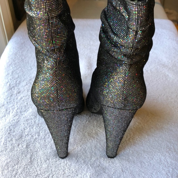 NEW! Steve Madden Iridescent glitter boots - Picture 6 of 8